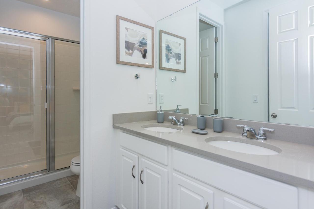Brand New 9 Bedrooms House With Private Pool, Star Wars Game Room, Theme Rooms And Lake View Sa2145 Kissimmee Extérieur photo