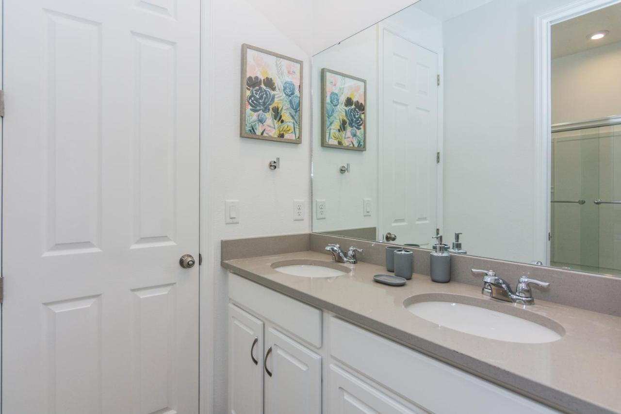 Brand New 9 Bedrooms House With Private Pool, Star Wars Game Room, Theme Rooms And Lake View Sa2145 Kissimmee Extérieur photo